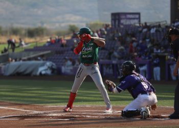 Bravos de León se impone en duelazo a Conspiradores y se agencia su primera serie