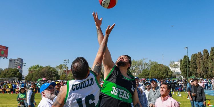 Turno de los maestros… Realizan Jornadas Deportivas del SNTE en León