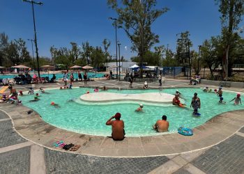 Gran participación ciudadana en nuevo Centro Acuático Ángel Camacho durante Semana Santa
