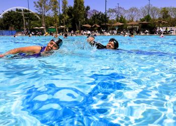 Comude León abre gratuitamente el nuevo Centro Acuático Ángel Camacho durante periodo vacacional
