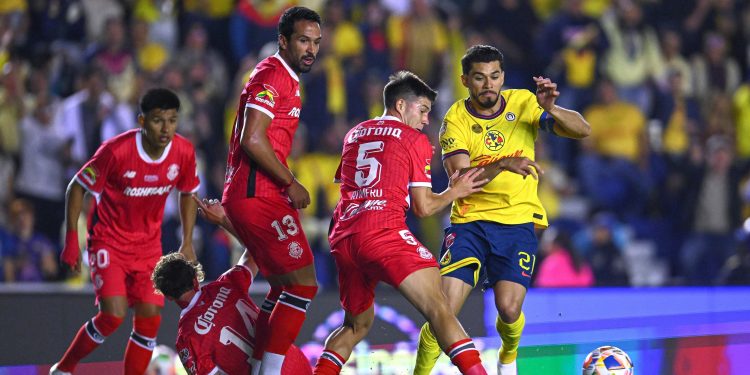 América y Toluca quedan a deber en la final de ida