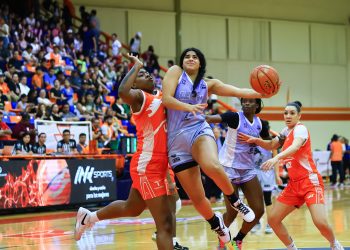 Abejas de León Femenil divide serie ante Correcaminos