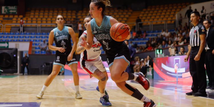 Con nuevo coach, Abejas de León cae como local ante Rojas