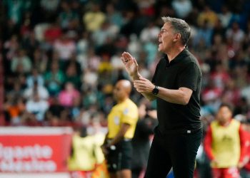 Eduardo Berizzo renueva como técnico del Club León