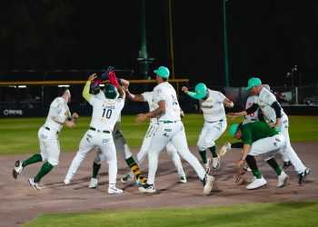 Bravos de León dejan tendidos y consuman barrida sobre Tigres de Quintana Roo