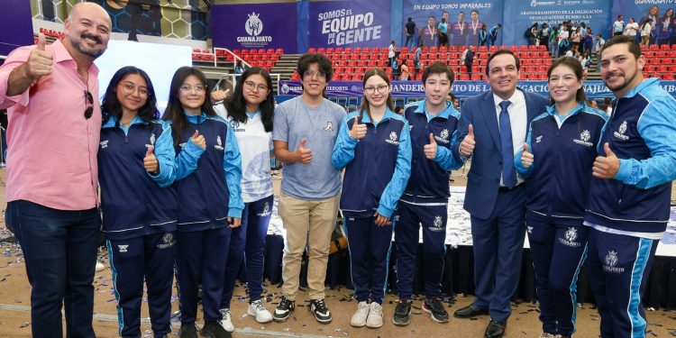 León encabeza a delegación guanajuatense rumbo a Olimpiada Nacional 2025