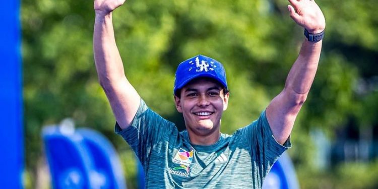 Matías Grande se baña de plata en Shangai