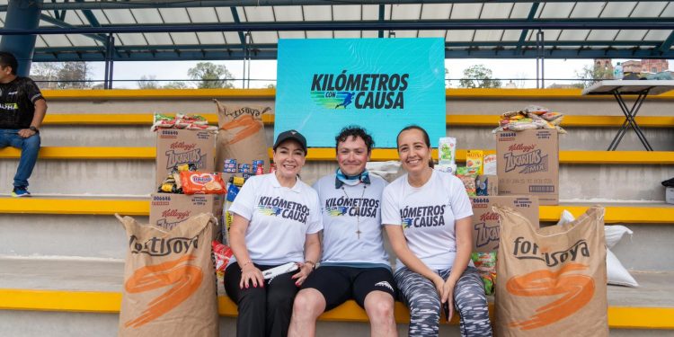 Saúl Navarro cumple reto de 50 kilómetros en carrera con causa solidaria