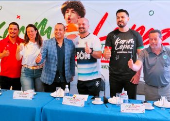 Presentan el «Karim López Basketball Camp» en León
