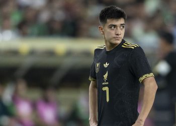 Con 16 años, Gilberto Mora vuelve a hacer historia con la selección de México