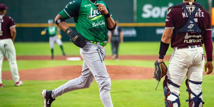 Un octavo episodio de pesadilla provoca derrota de Bravos de León ante Algodoneros