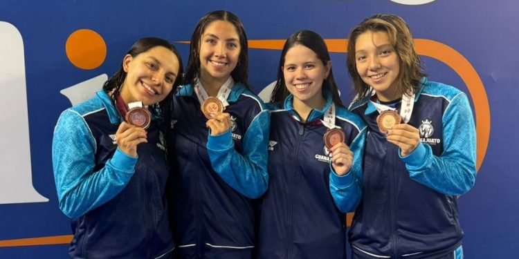 Mejora Guanajuato cosecha de medallas en natación; llegan seis más
