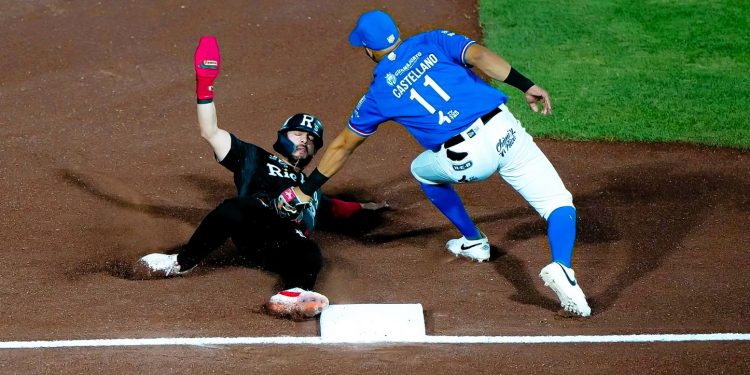 Los Rieleros doman a los Bravos 9-7 en el primero de la serie