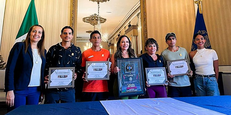 Corredores triunfadores del Maratón Capital 2025 reciben Reconocimiento
