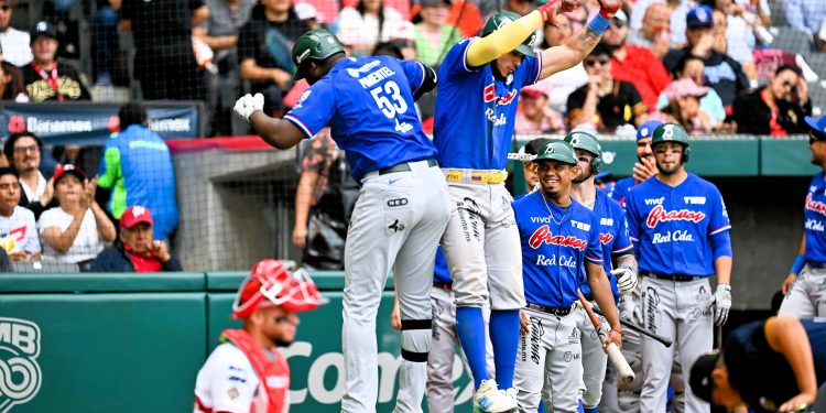 «El Oso» Pimentel guía la remontada de los Bravos ante los Diablos Rojos