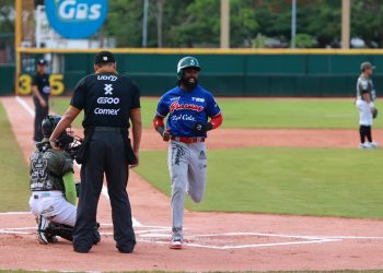 Se alejan playoffs; Bravos de León le arrebata un juego a Olmecas en inconclusa serie
