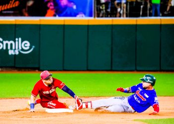 El Águila vuela alto y aplasta a los Bravos 10-4