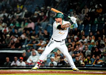 Leones de Yucatán destroza a Bravos de León con paliza histórica