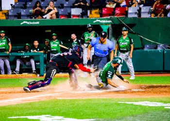 El Águila remonta y se lleva el primero de la serie ante los Bravos