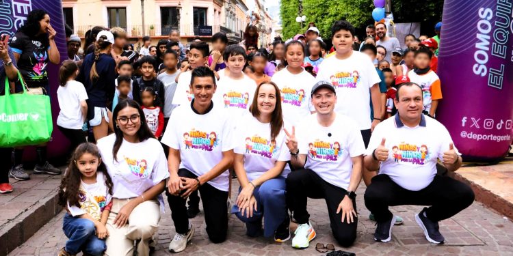 Carrera «Las Niñas y los Niños por la paz» recauda 526 insumos para cocina solidaria
