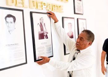 José «Cheques» Lara Moreno ingresa al Salón de la Fama del Deporte Celayense