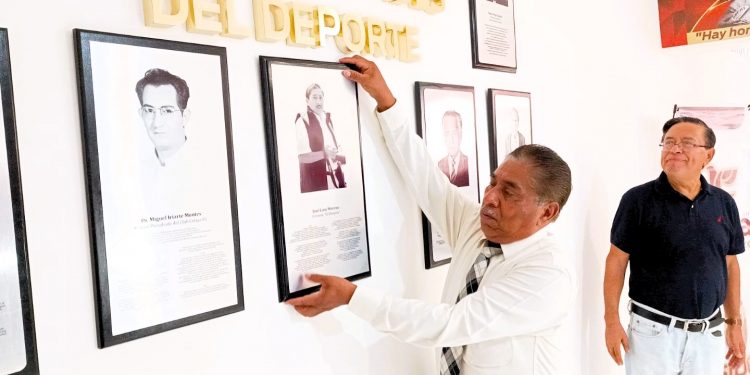 José «Cheques» Lara Moreno ingresa al Salón de la Fama del Deporte Celayense