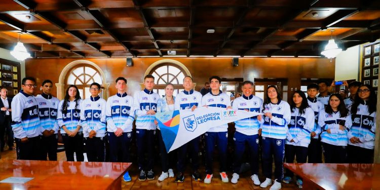 Abanderan a 18 deportistas rumbo a los «Children´s Games Taillin 2025» en Estonia