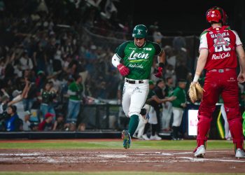 Bravos de León cae ante Diablos Rojos y se juega su última carta por playoffs