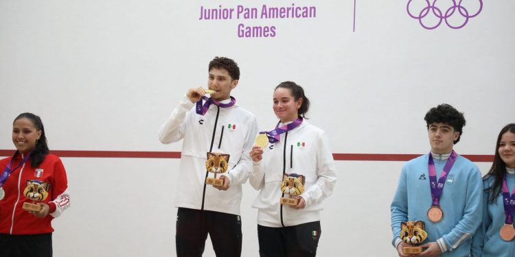 Asunción 2025: Mariana Narváez da oro para México en dobles mixto de squash