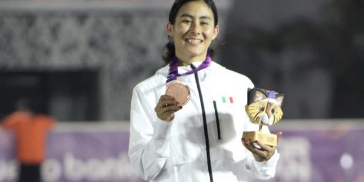 ¡Otra vez al podio! Sabrina Salcedo obtiene bronce en los 5000m