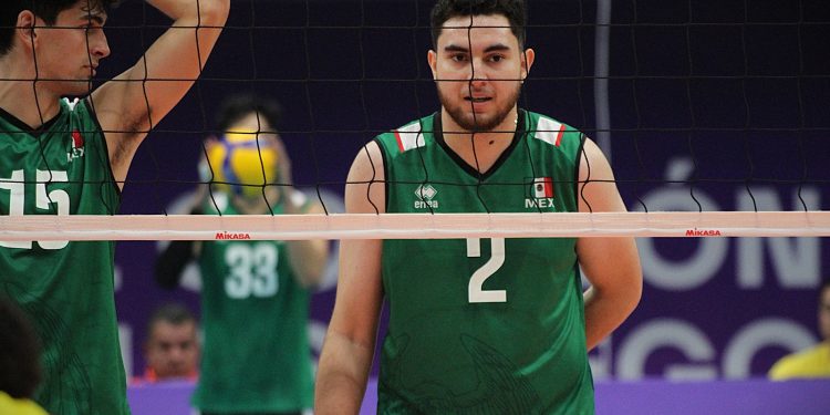 Jorge Hernández guía a México su primera victoria; memoria de su padre, su motivación