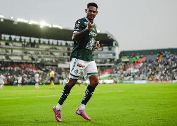 León golea a Querétaro en gran tarde de Ismael Díaz