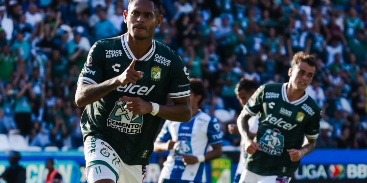 León se salva y le alcanza para el empate en casa ante Pachuca