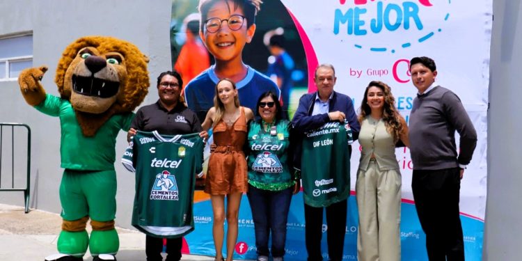 Club León convierte goles en oportunidades de salud visual para personas vulnerables