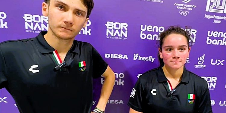Mariana Narváez asegura su segunda medalla en Asunción 2025 tras avanzar a semifinales en dobles mixtos de squash