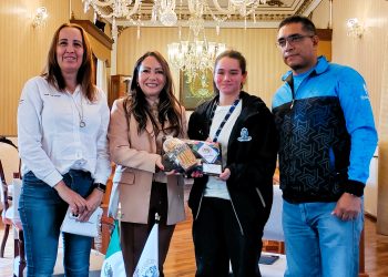 Abanderan a Mariana Narváez para representar a México en Juegos Panamericanos Junior Asunción 2025