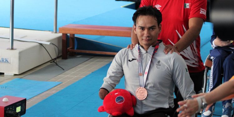 Ángel Camacho obtiene bronce en el Mundial de Para Natación de Singapur 2025