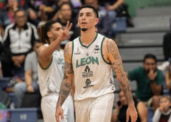 Abejas de León rompe racha de 12 derrotas y se impone a Halcones de Xalapa