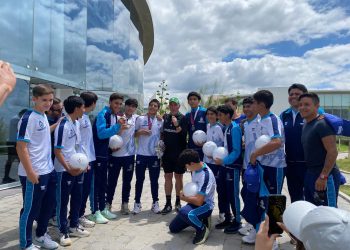 Seleccionados de Guanajuato de Olimpiada Nacional visitan y aprenden del Club León