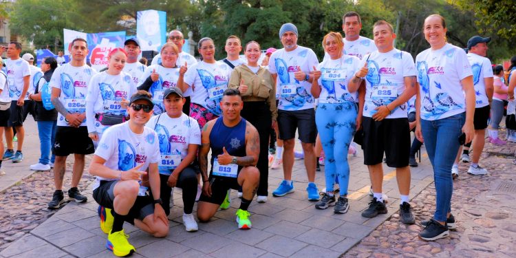 Más de mil corredores celebran el 27 aniversario de Periódico Correo en evento atlético familiar