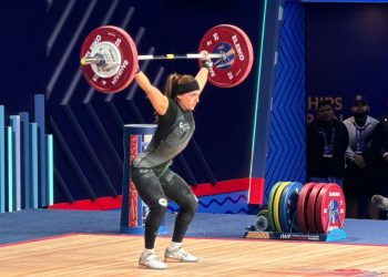 Se mete Andrea de la Herrán en el top 8 en los 53kg del Mundial de Halterofilia 2025