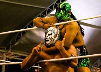 Llega la lucha libre a la Copa Telmex Telcel en León