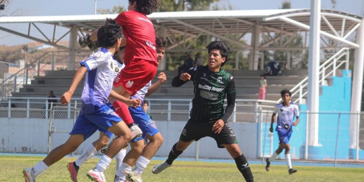 Atlético Leonés golea y León GEN pierde el invicto en la Liga TDP