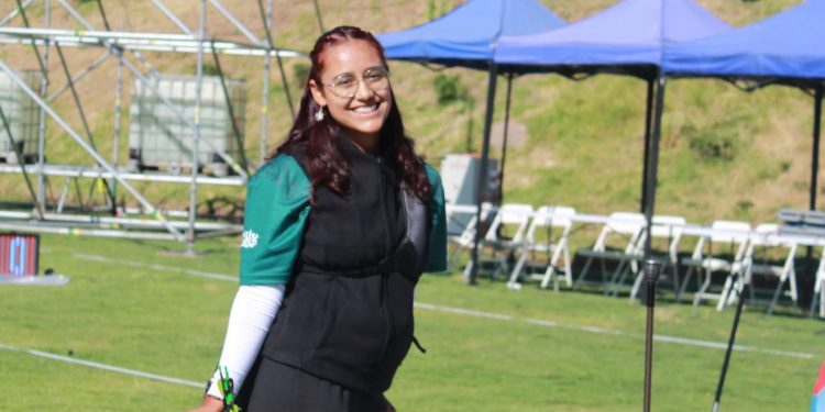 Saraí Aparicio afina la puntería en busca de medalla en Santiago 2025