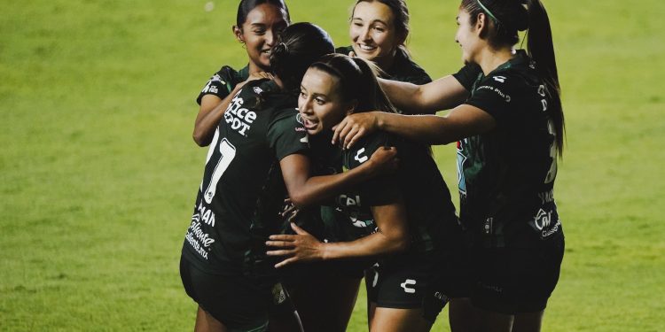 León Femenil vence a Pumas pero no le alcanza para calificar
