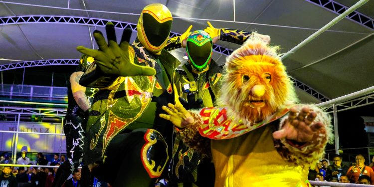 Noche de lucha libre sorprende a participantes de la Copa Telmex Telcel en León