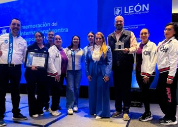 COMUDE León recibe primer lugar en buenas prácticas por programa «Mujer León en el Deporte»