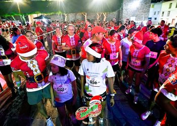 Guanajuato Capital celebra primera carrera Santa Run para apoyar a familias vulnerables