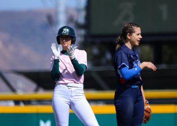 ¡A puro batazo! Italia repite dosis a Bravas de León en vibrante juego