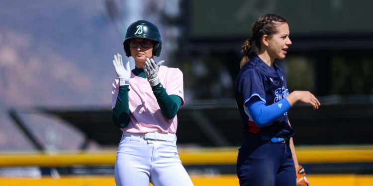 ¡A puro batazo! Italia repite dosis a Bravas de León en vibrante juego